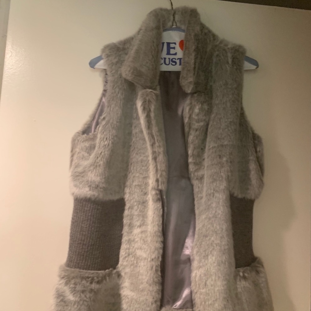 Times and Juliet Fur Vest